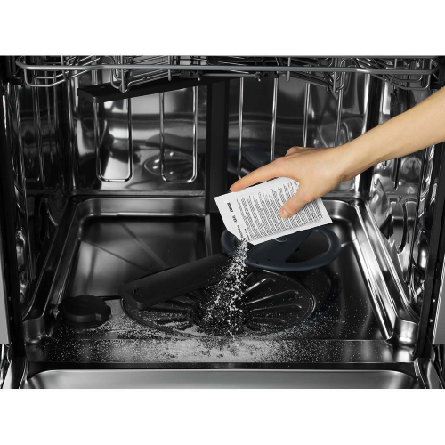 M2GCP600 Clean & Care 3-in-1 per lavatrici e lavastoviglie - 6 bustine